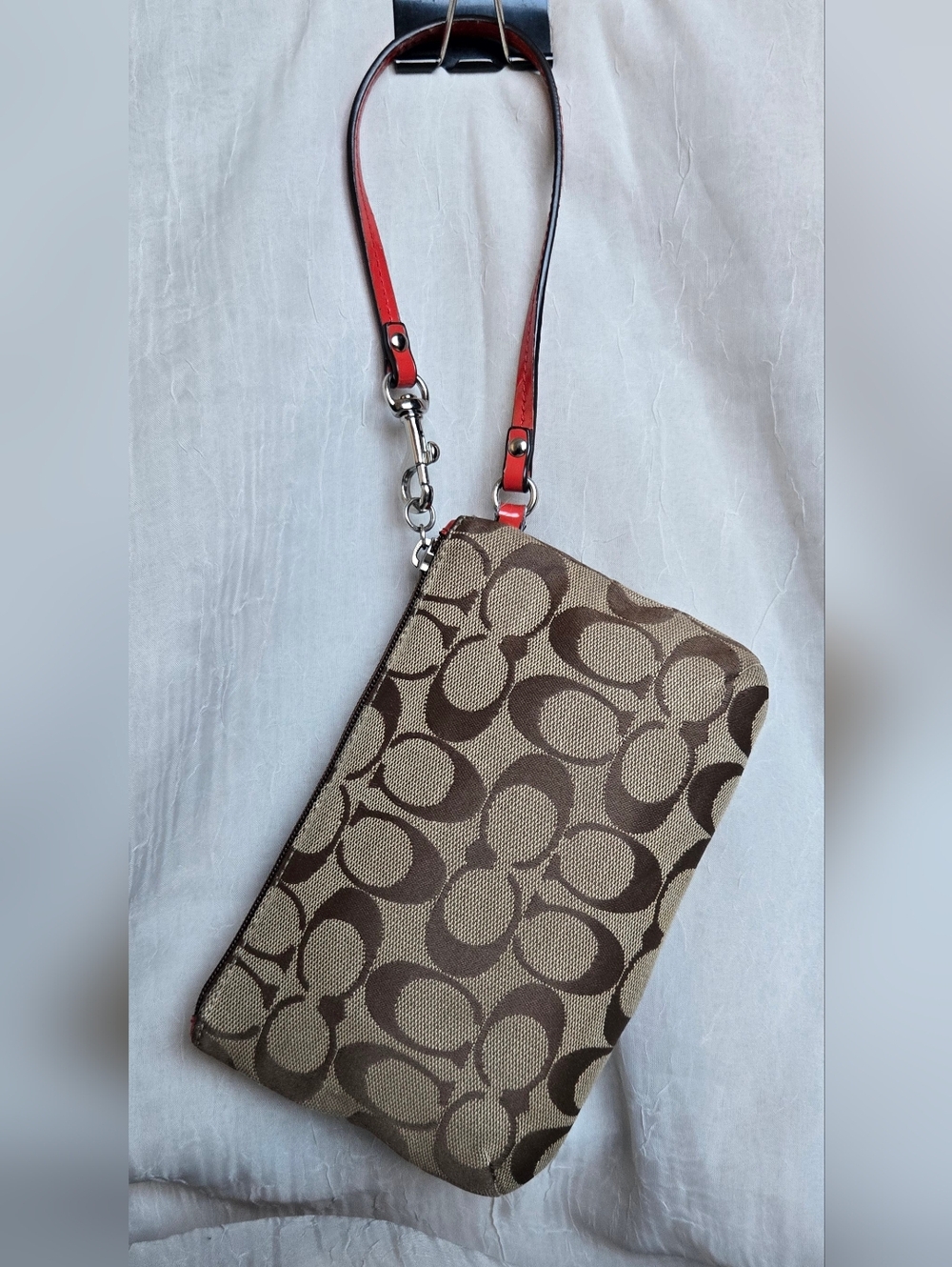 Coach Park Signature Medium Wristlet - Picture 2 of 8